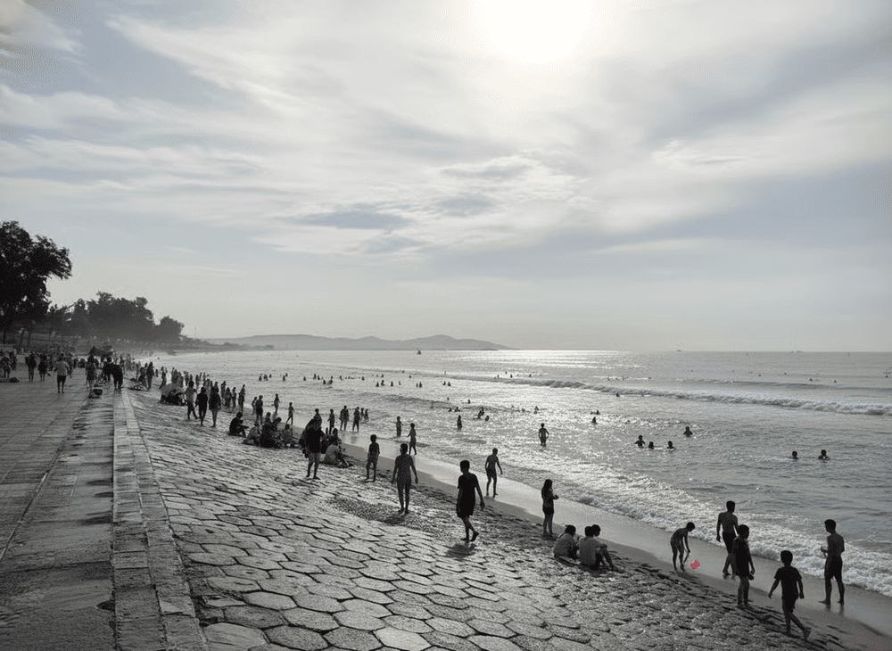 Buổi sớm tinh mơ trên bãi biển Đồi Dương luôn mang lại cảm giác yên bình và đầy thi vị cho người thưởng ngoạn